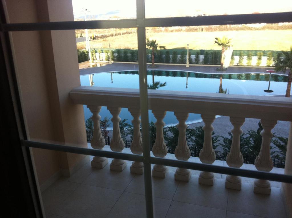 Ador Resort Rinas Habitación foto