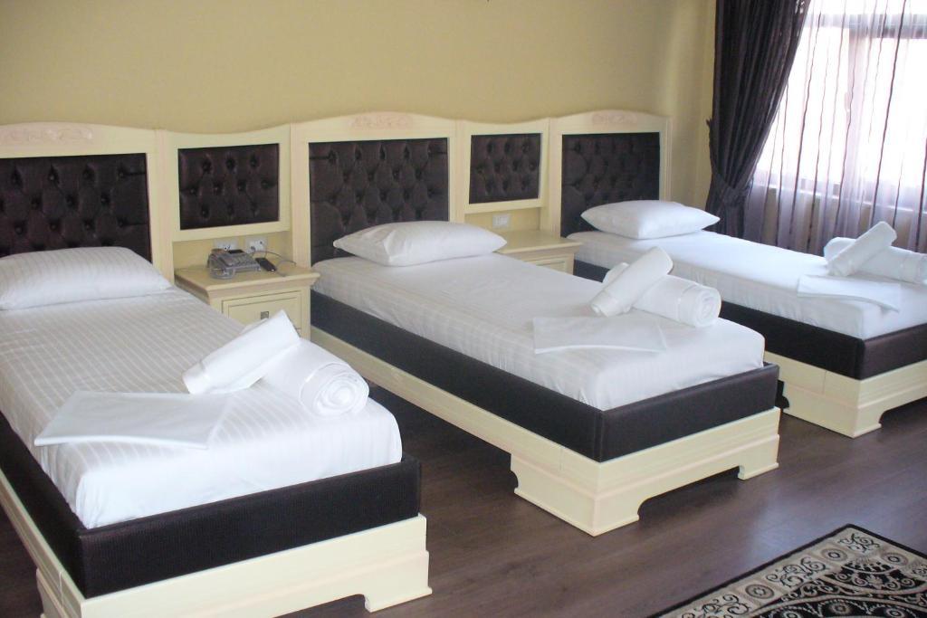 Ador Resort Rinas Habitación foto